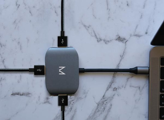 Lynk USB-C Adapter x3 USB-A - Space grey
